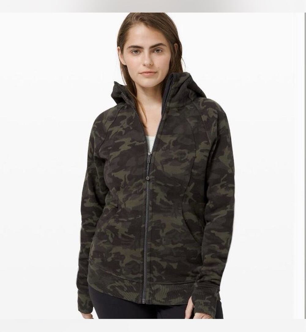 Lululemon Scuba Hoodie Jacket Cotton Heritage Camo Size 8 Green, Hair tie